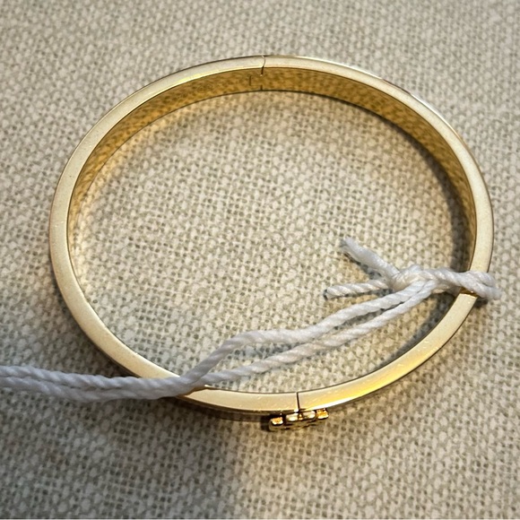 NWOT - Tory Burch Kira Bangle Bracelet in Red - Picture 3 of 9